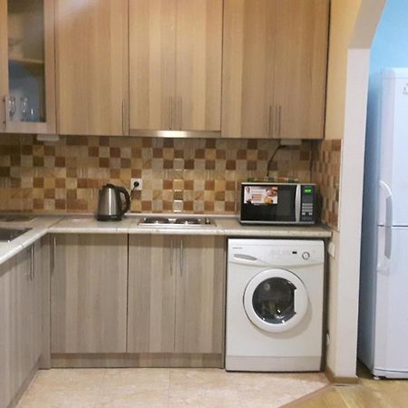 Apartment On Aleksandr Pushkin Street Tiflis Habitación foto