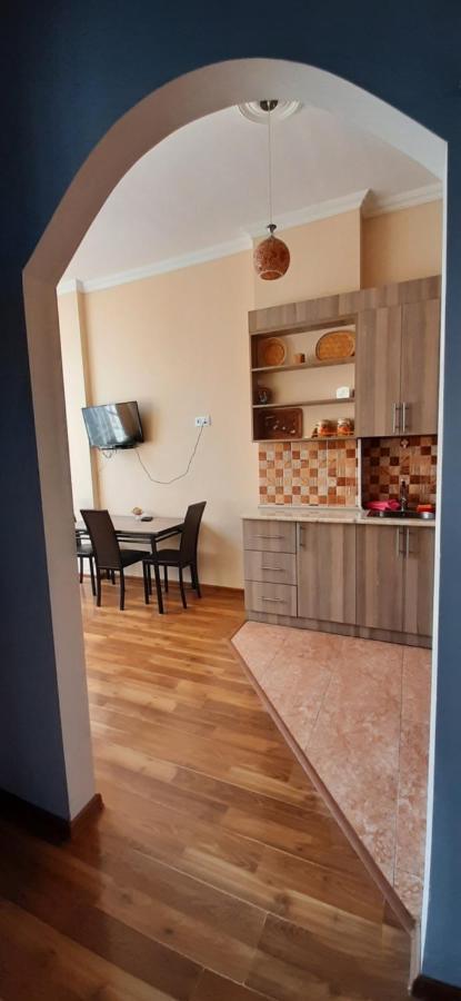 Apartment On Aleksandr Pushkin Street Tiflis Exterior foto