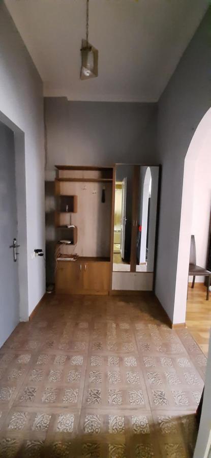 Apartment On Aleksandr Pushkin Street Tiflis Exterior foto