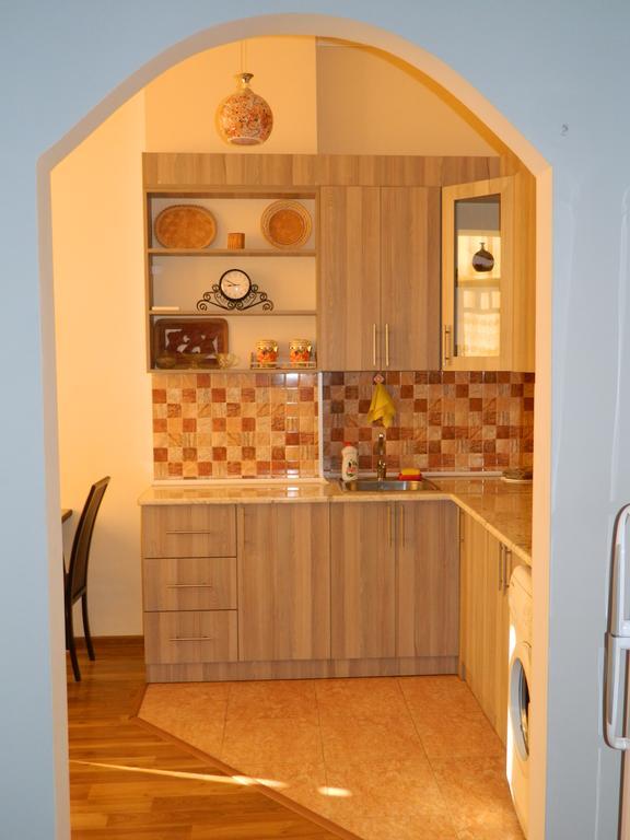 Apartment On Aleksandr Pushkin Street Tiflis Exterior foto