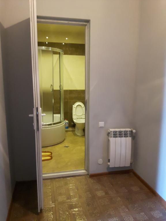Apartment On Aleksandr Pushkin Street Tiflis Exterior foto